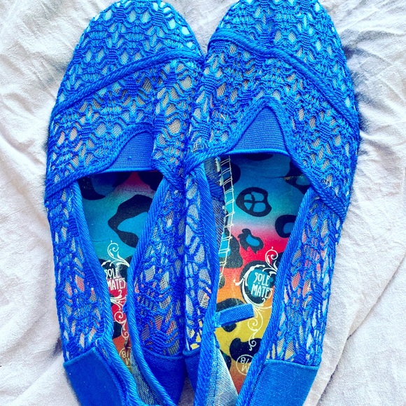 Size 7/8 slip on shoes - Picture 1 of 1